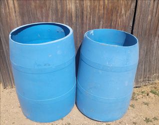 Heavy duty blue open top water barrels shorter than 55 gal horse livestock waterer $10 each