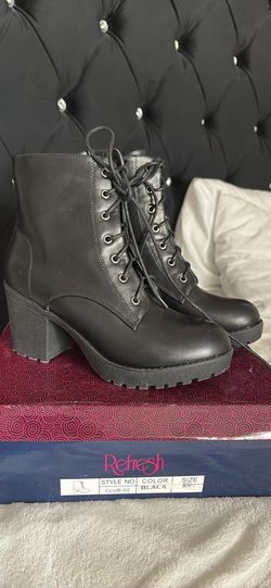 Heel boots