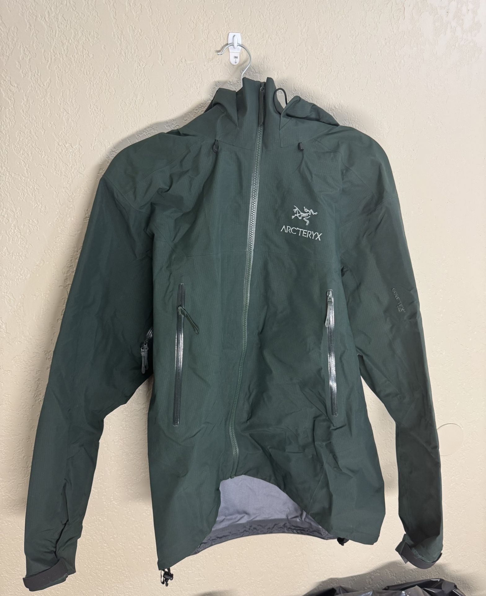 Arc'teryx Beta AR Men's Jacket (medium)