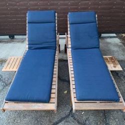 2  SAFAVIEH Wood Lounge Chaise Chairs CHAIR FREE New Cushions Delivery 