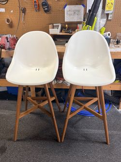 Amazonia Wood 2 Piece Barstool Set