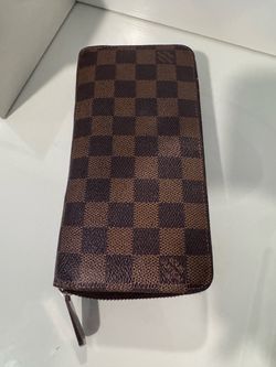 Louis Vuitton Damier Ebene  Zippy Wallet