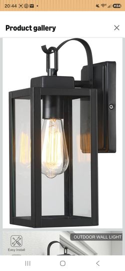 Wall mount lantern