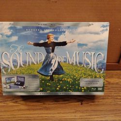 The Sound Of Music 45th Anniversary Collectors Gift Set - New