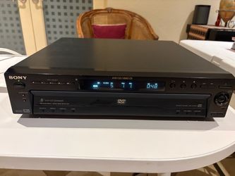 SONY CD/DVD 5-DISC PLAYER W/EXCHANGE