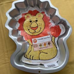 Friendly Loin cake Pan Wilton