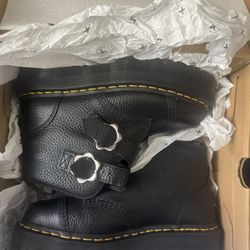 Dr. Martens Women’s Devon Flower Boots ($120 OBO) 