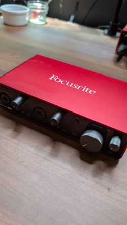 Focusrite Scarlett 4i4 (3rd gen) USB Audio Interface