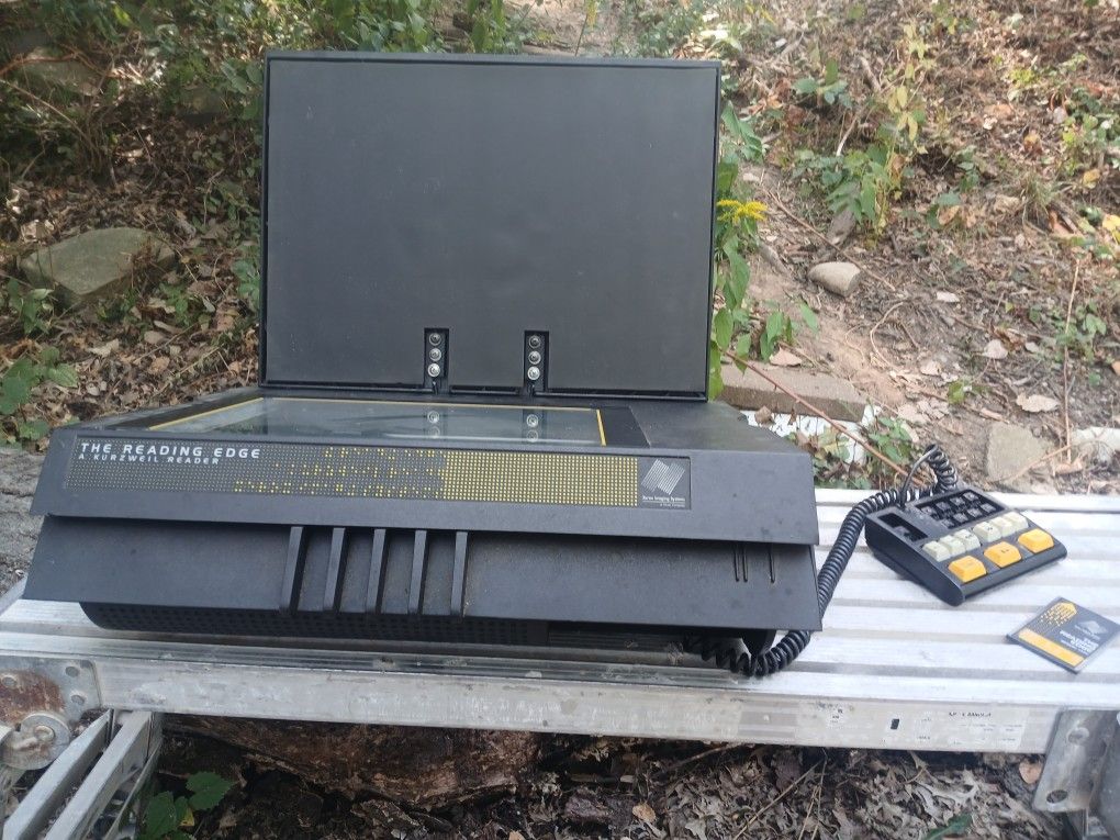 Xerox 7315-60 Kurzweil "The Reading Edge" Optical Recognition Speech Synthesizer.