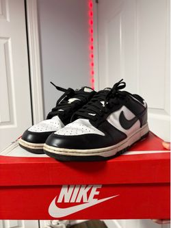 Nike Dunk Low Pandas