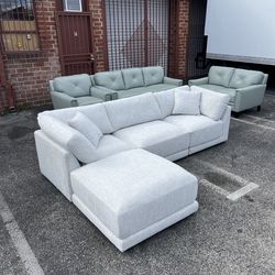 Dayna 4-piece Fabric Modular Sectional