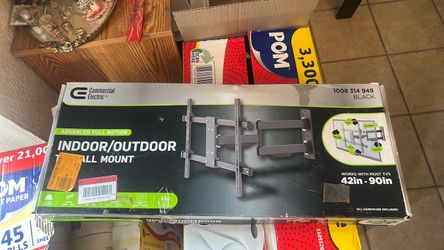 Indoor/outdoor tv wall