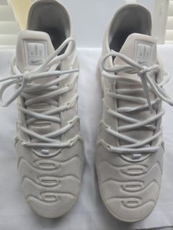 Nike vapor max plus size 11 off white