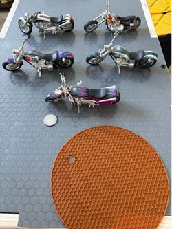Die cast miniature 1:18 motorcycles