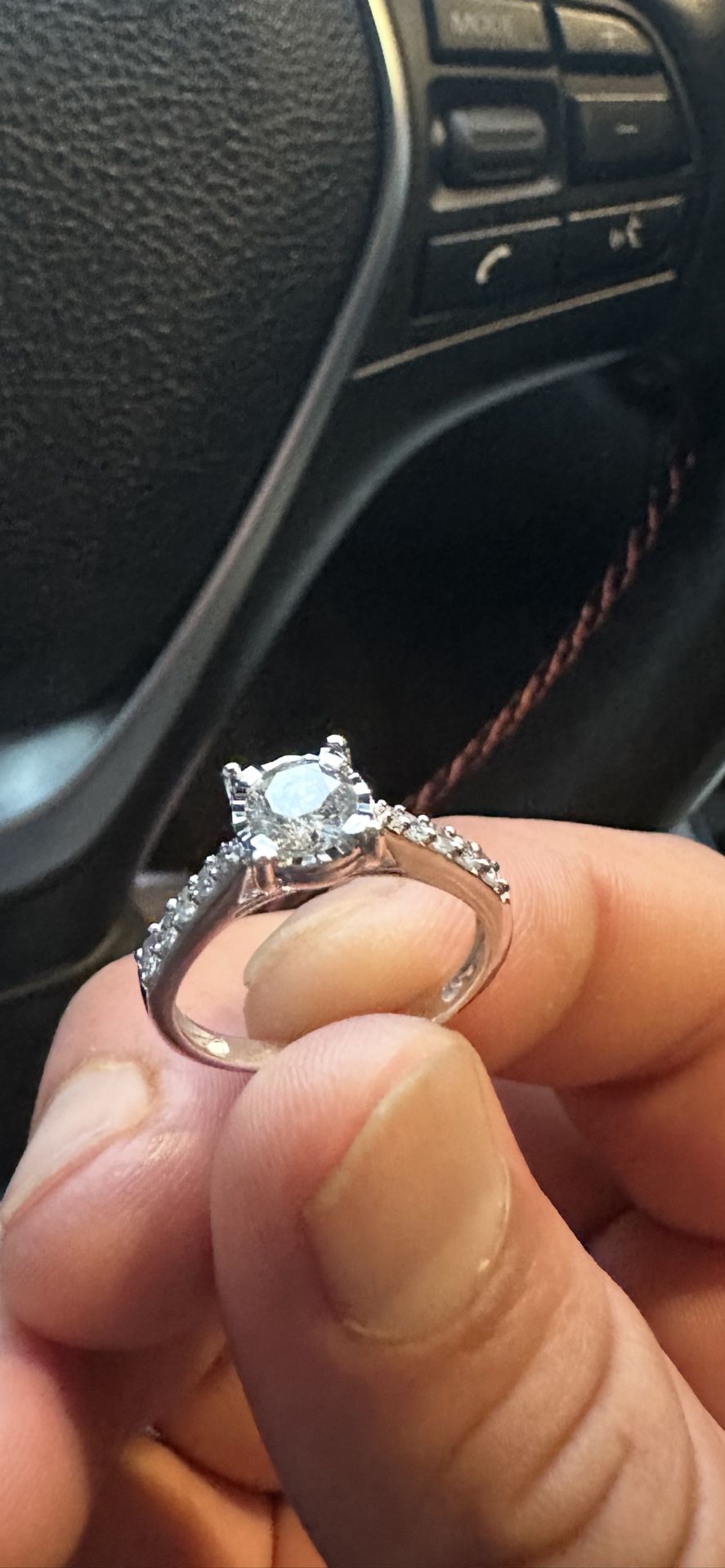 14K  Diamond Engagement Rng  $1,000 