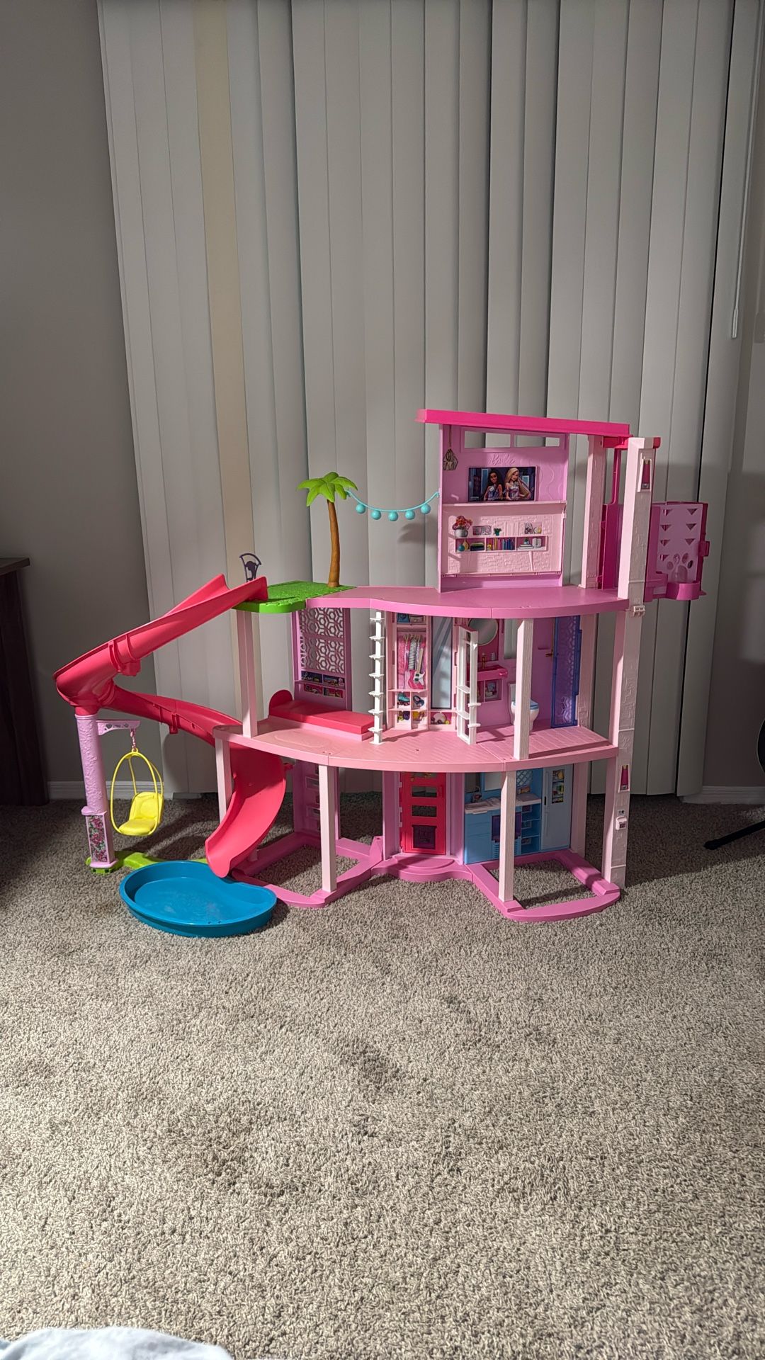 Barbie Dream house ( Comes With Accessories )