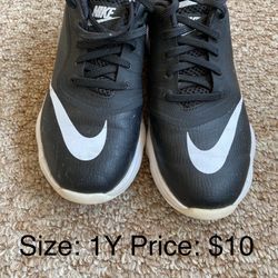 Nike Youth Golf Shoes (Size: 1Y)