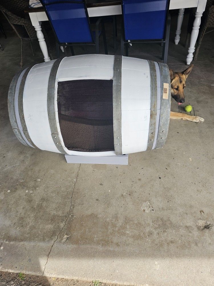 Dog House On Rustic Barrel 340