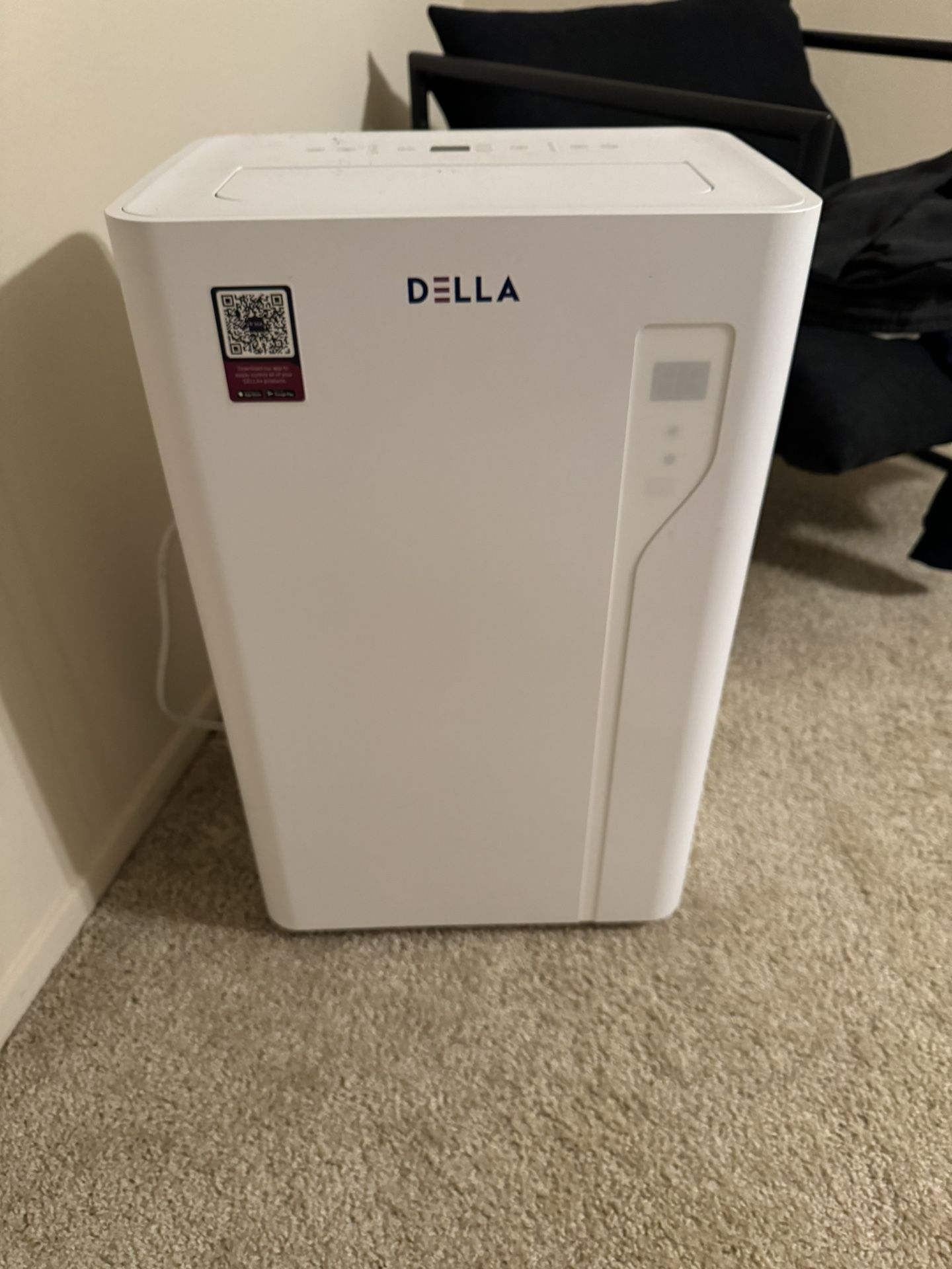 DELLA 14000 BTU Portable Air Conditioner