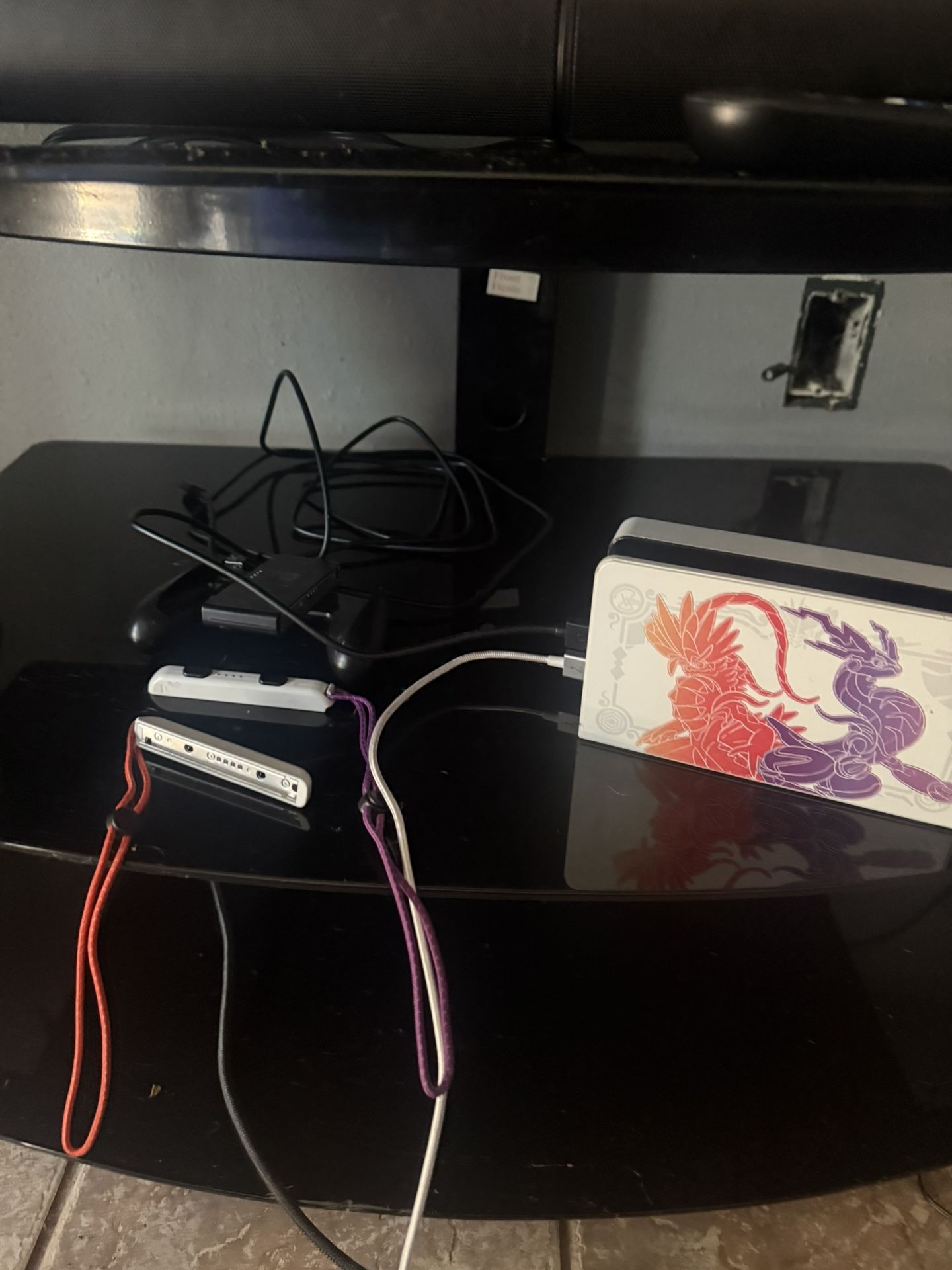 Nintendo Switch Oled With Controller And 1 Game