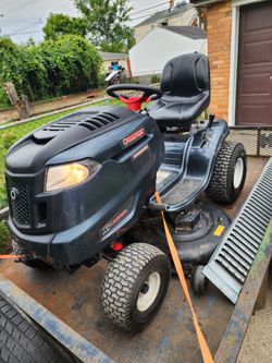 Hydrostatic troy bilt riding lawn mower