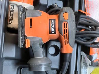 RIDGID Corded 1/4 Sheet Sander