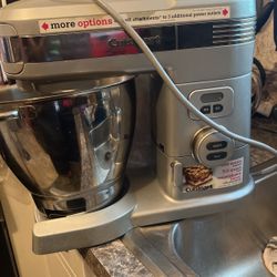 Cuisinart Mixer