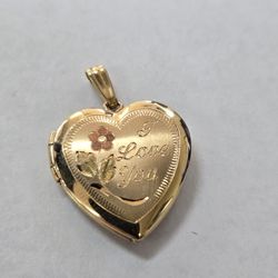 14kt Gold Heart Locket Charm 💟
