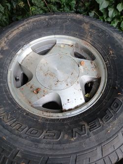 Yukon rims tires