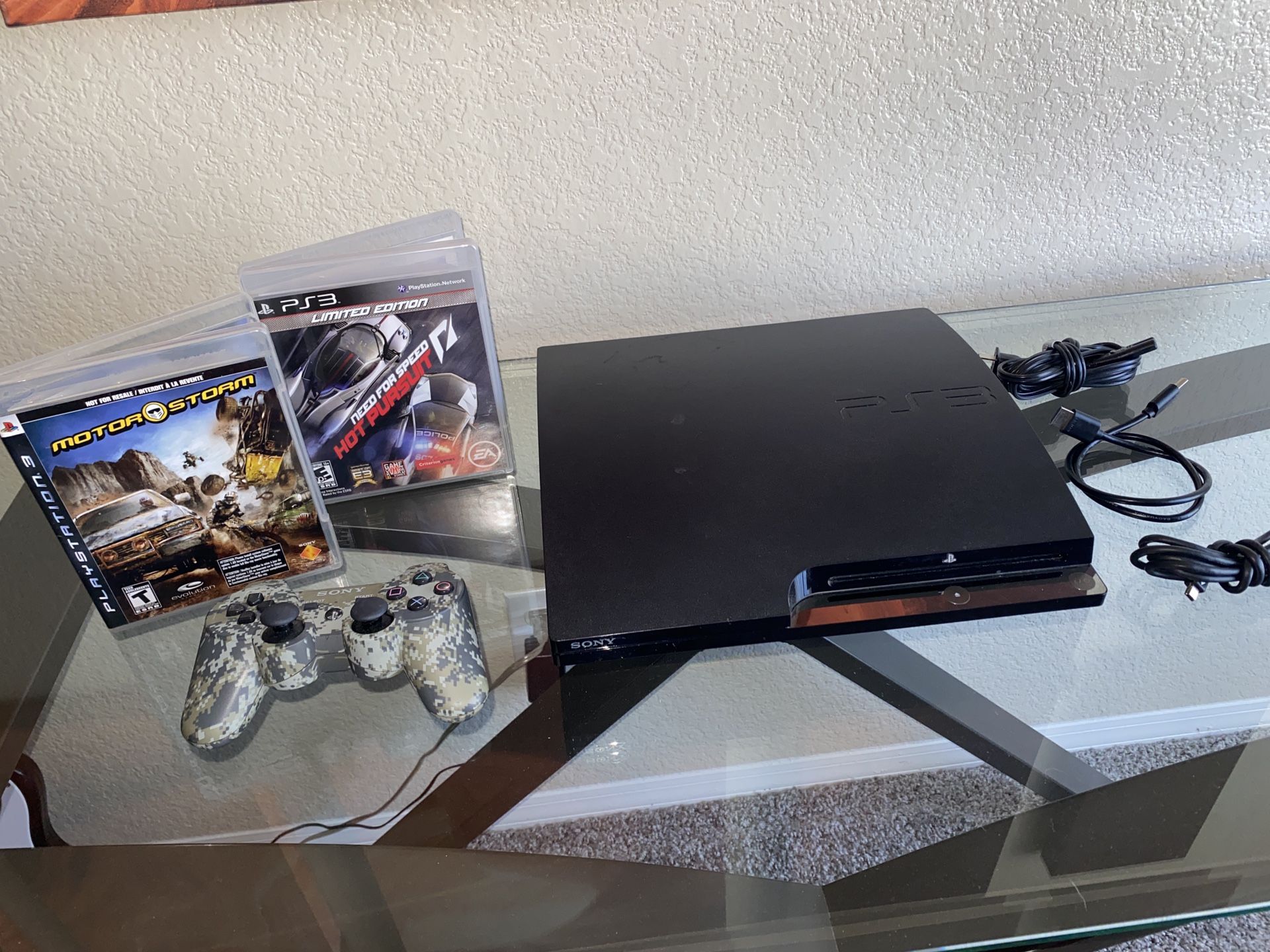 Sony Playstation 3 (PS3) Slim 300GB, Camo Controller, 2 Games