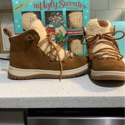 UGGS Women’s Size 6.5 Boots