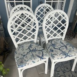 Patio table/ kitchen table and chairs