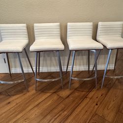 Set Of 4 Bar Stools