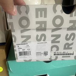 Comme de Garçon converse Size 9