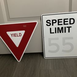 Metal Signs Yield And Speed Limit 55 - $40 (Gilbert)