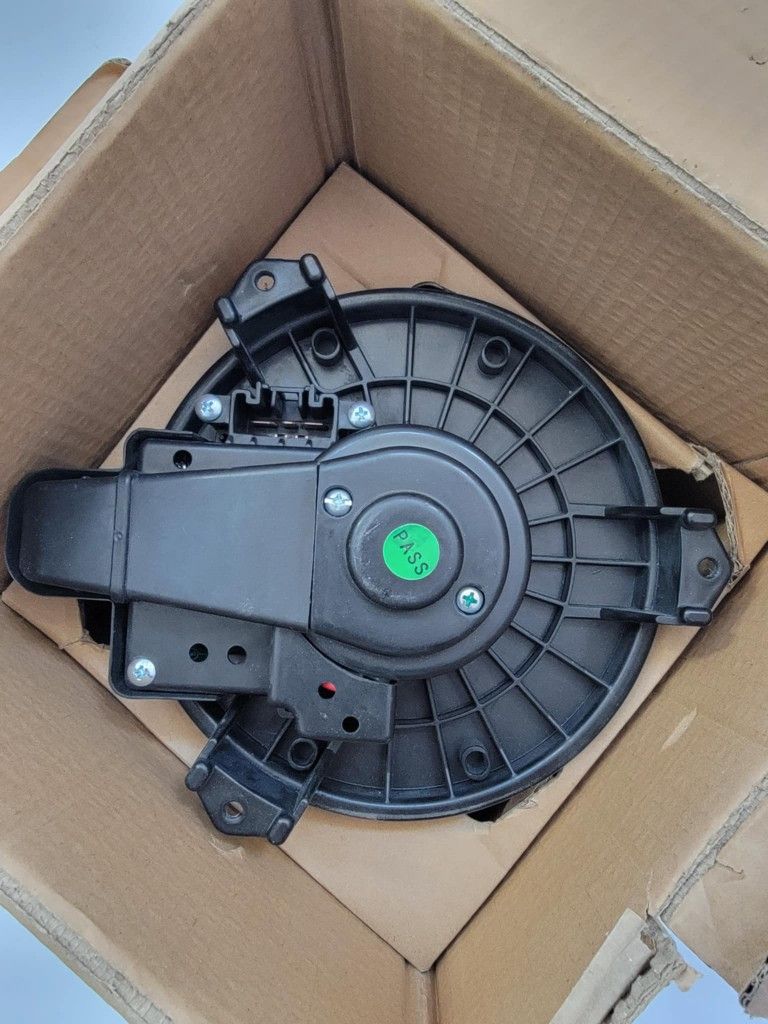 VDO PM 9351 Blower Motor 