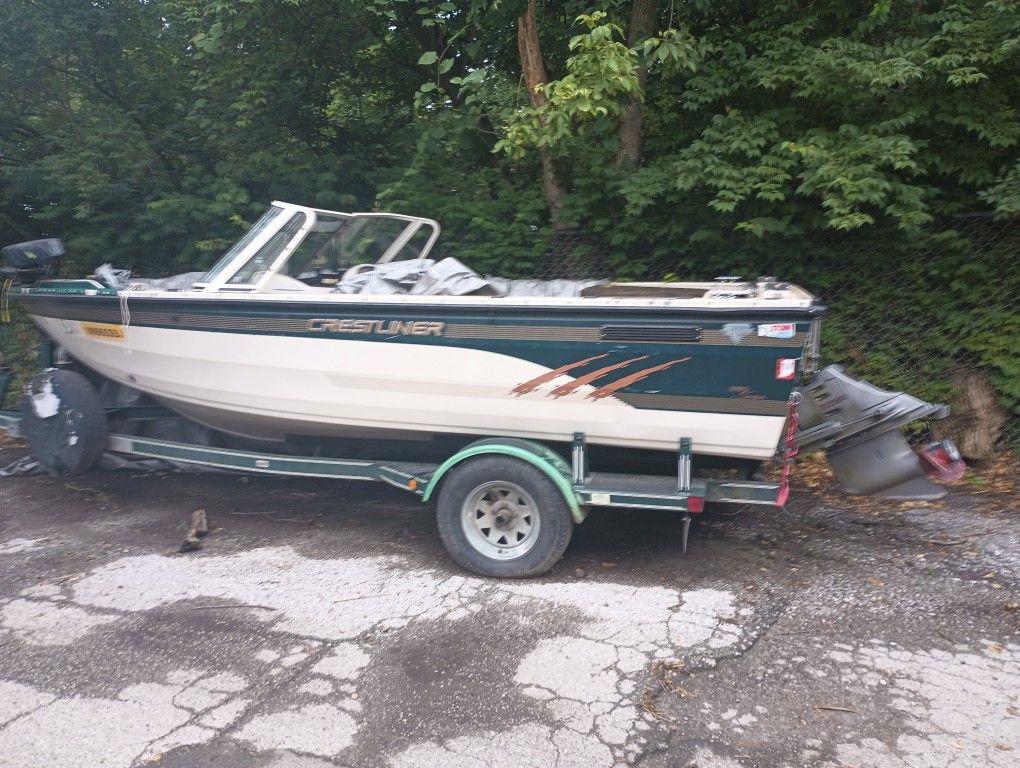 1997 Crestliner Boats 1750 Sportfish