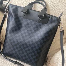 Louis Vuitton Men Crossbody Bag Authentic 
