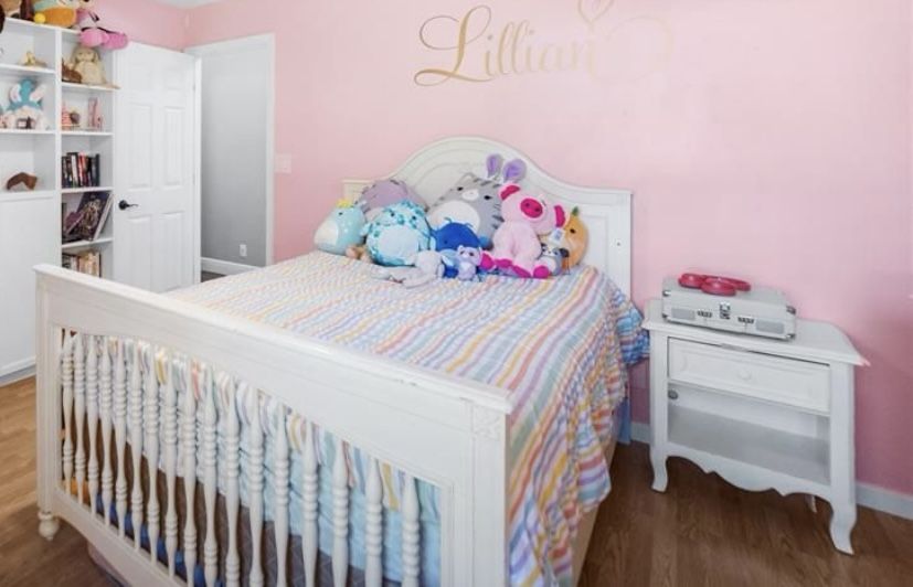 Crib To Teen Bedroom Set $300 OBO