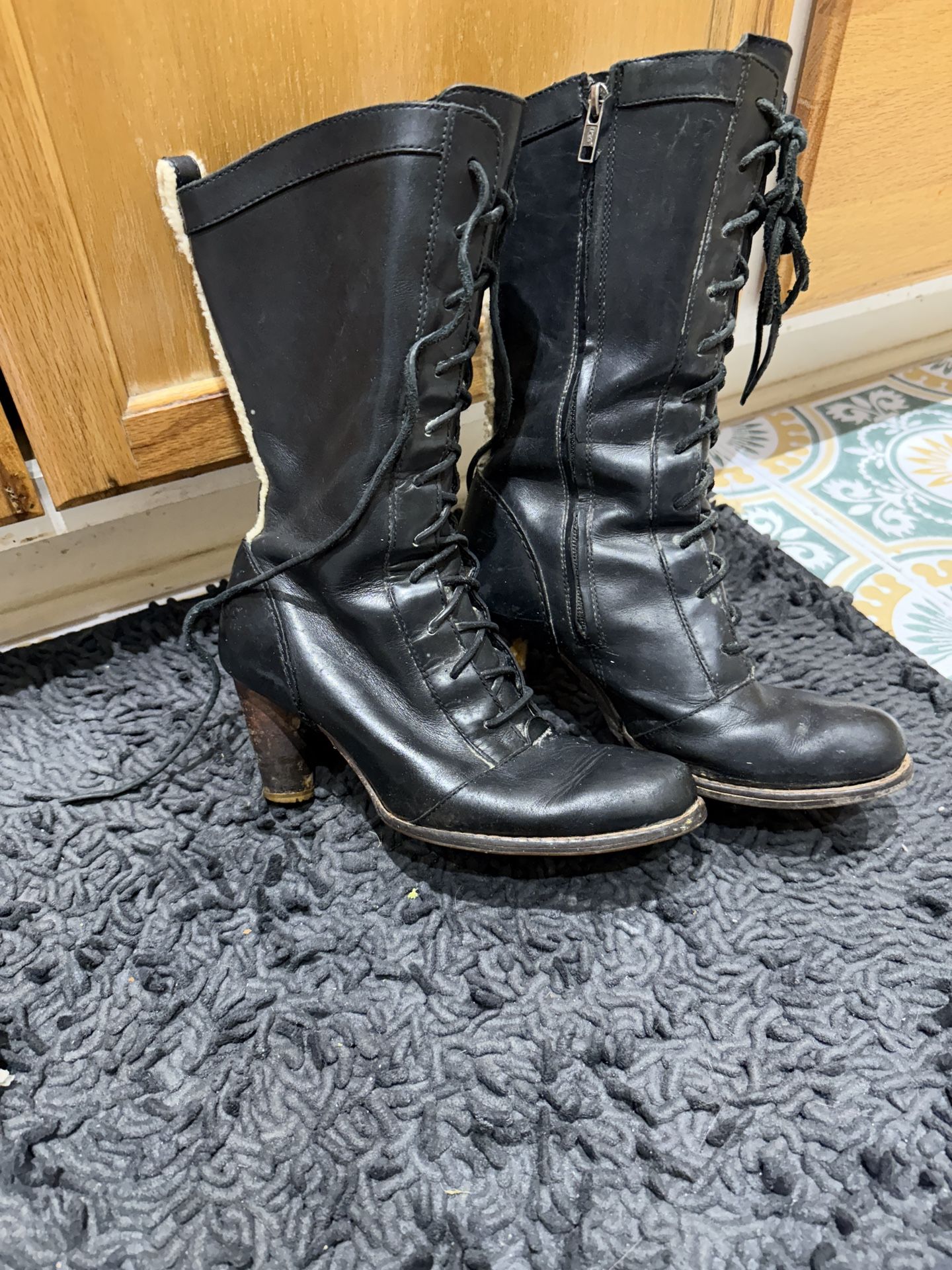 Black UGG heel Boots