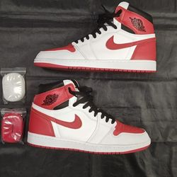 AIR JORDAN 1 RETRO HIGH OG HERITAGE Sz 10.5