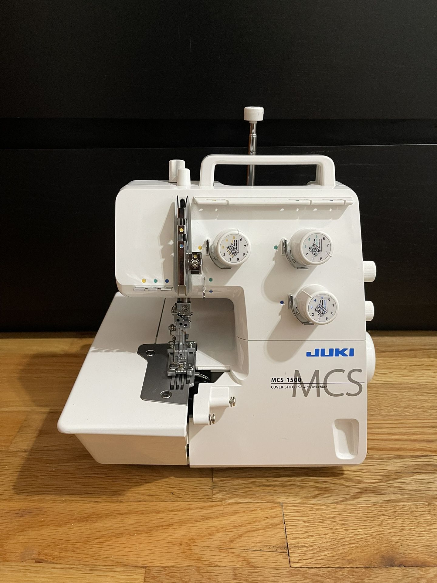 Juki MCS-1500 Cover And Chain Stitch Sewing Machine