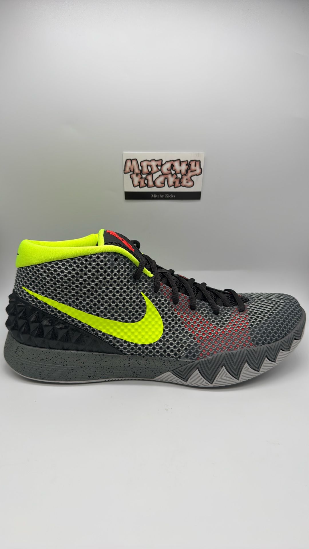 Nike Kyrie 1 The Dungeon Sz. 10