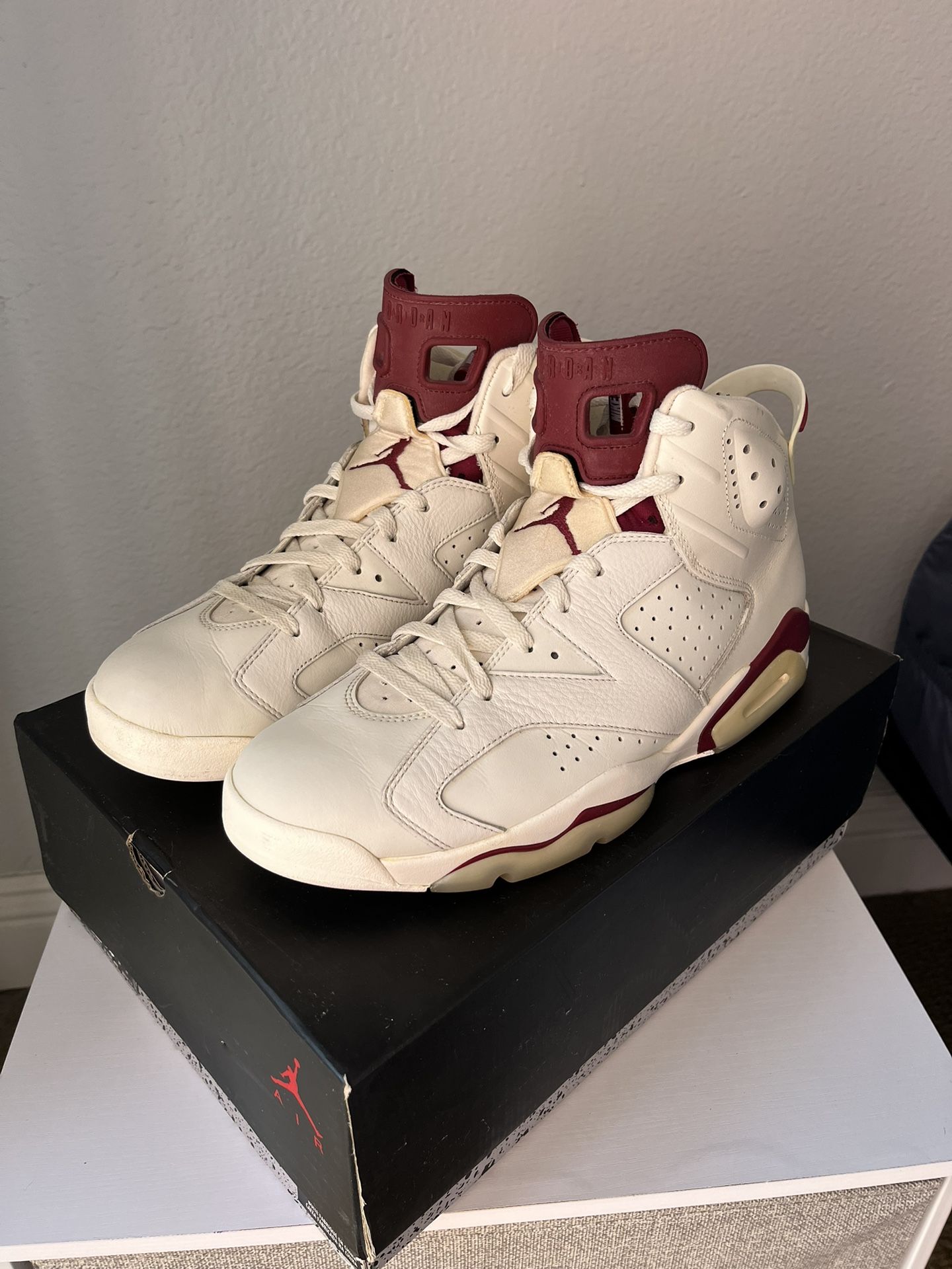 2015 Air Jordan 6 Retro Maroon (size 12)