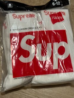 Supreme socks