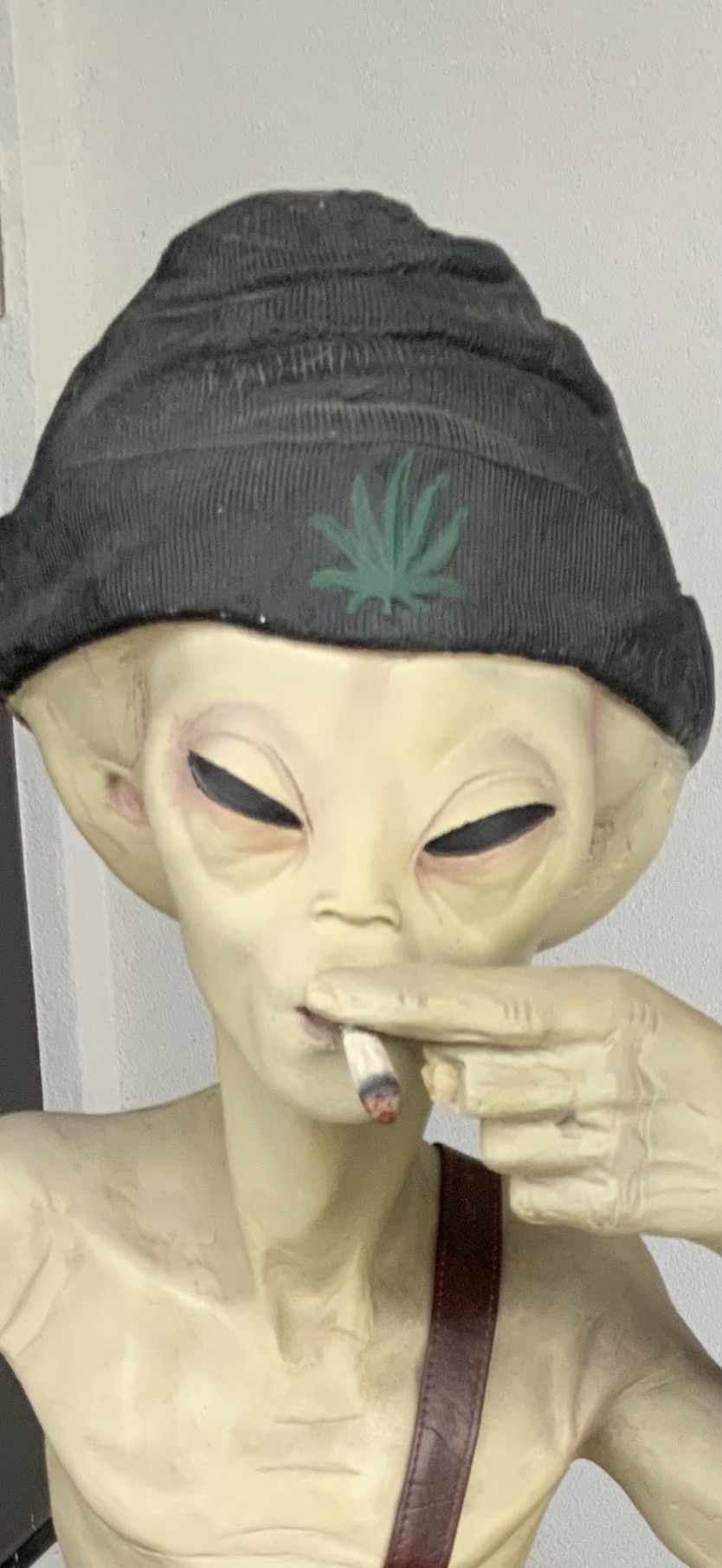 OBO EXTREMELY RARE Tommy Chong Signed Life Size Alien Statue With Photo