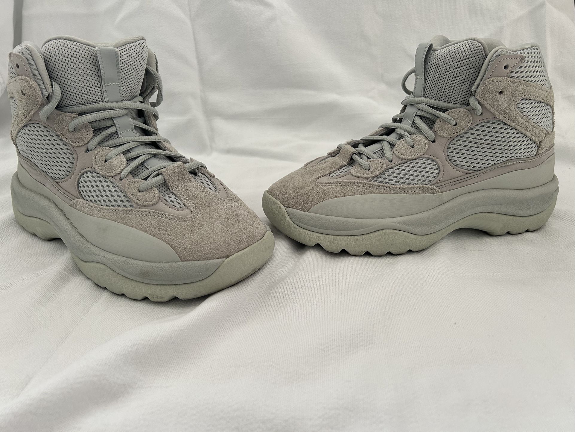 Used Adidas Yeezy Desert Boot ( Salt Color )