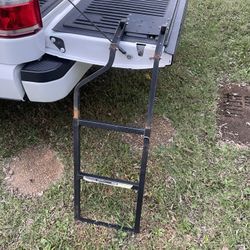 Tailgate Ladder