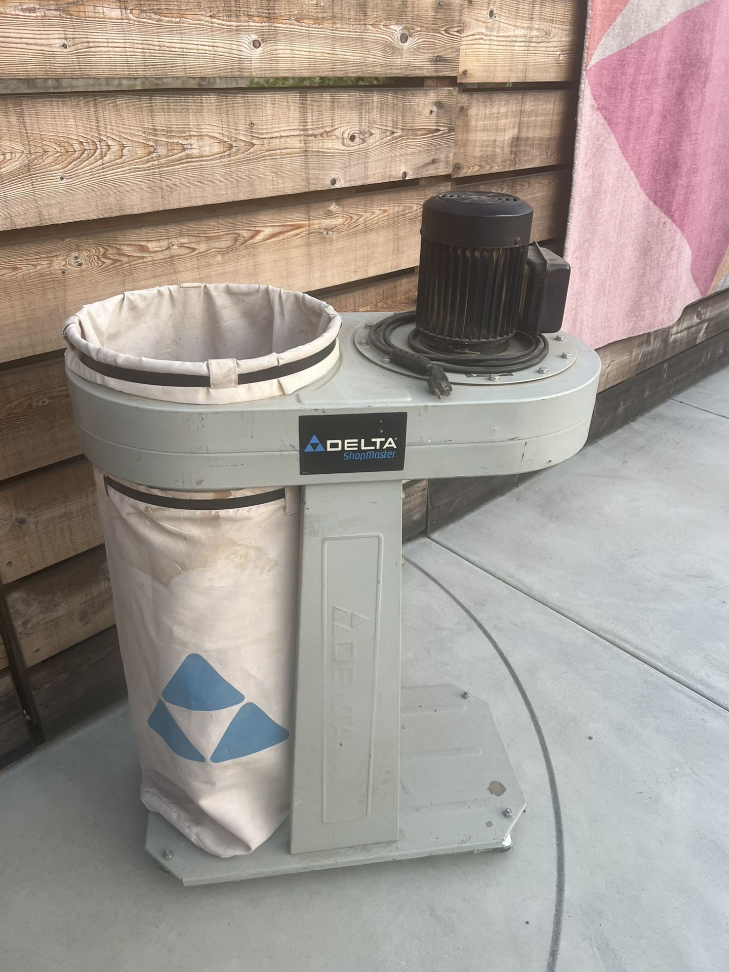 Delta Dust Collection System