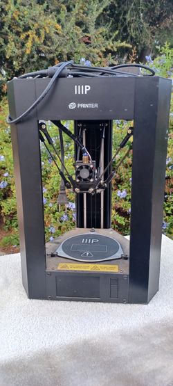 Monoprice 3D printer.